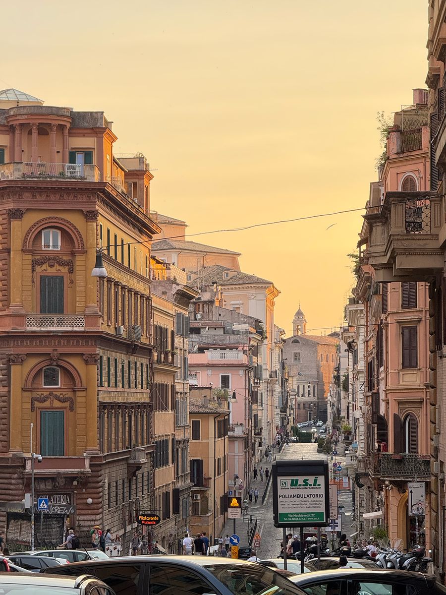 ラフなのに美しい──ローマとヴェネツィアのマルモリーノ