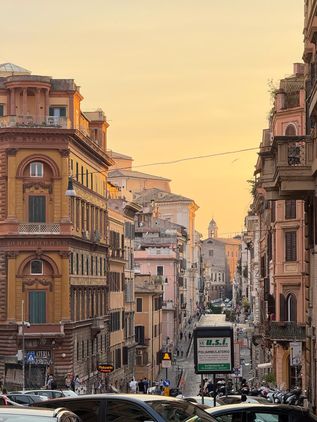 Rough yet Beautiful -- Marmorino of Rome and Venice