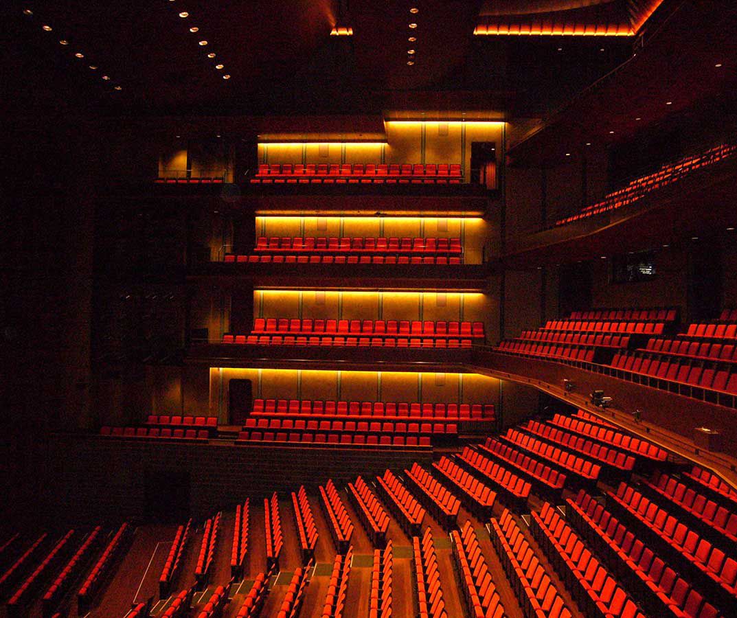 ロームシアター京都
設計・監理：香山建築研究所