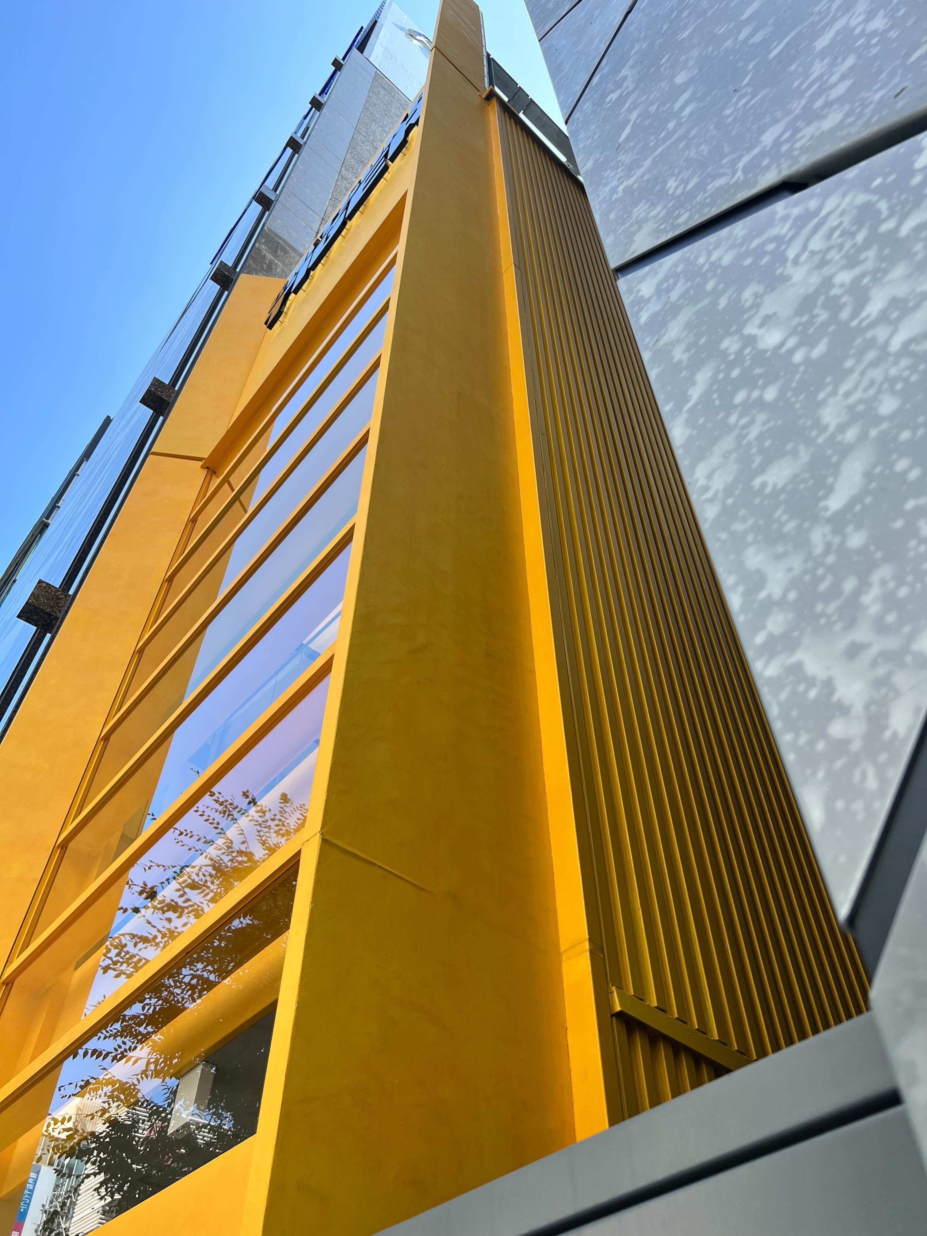 銀座　オニツカタイガーコンセプトストア