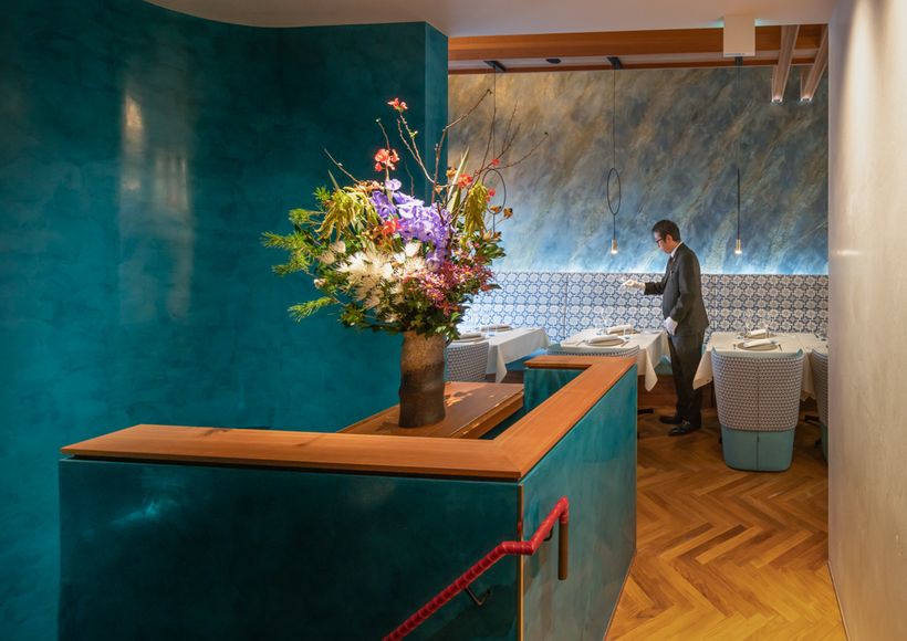 Italian Restaurant 'DODICI'
Design & Supervision: PURIYA Design First Class Architect Office
Photo: Yoshiharu Matsumura